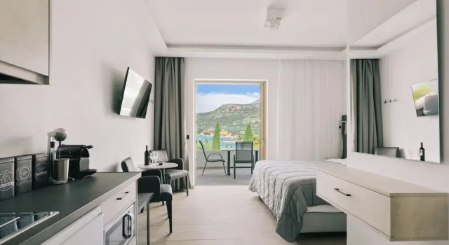 Студия Comfort Lighthouse Apartments
