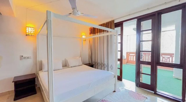 Jujo Beachfront Apartments, Book Apartment Hotels in Coast Region with Parking, Parking