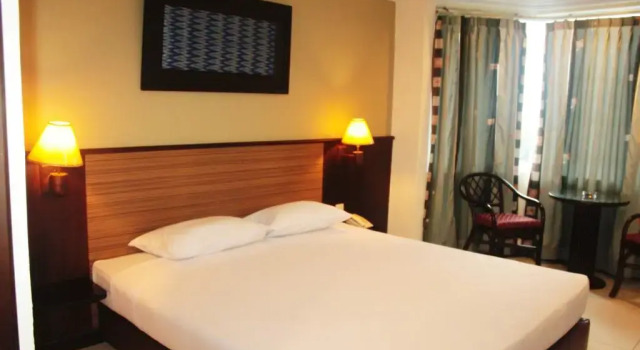 Люкс Losari Metro Hotel