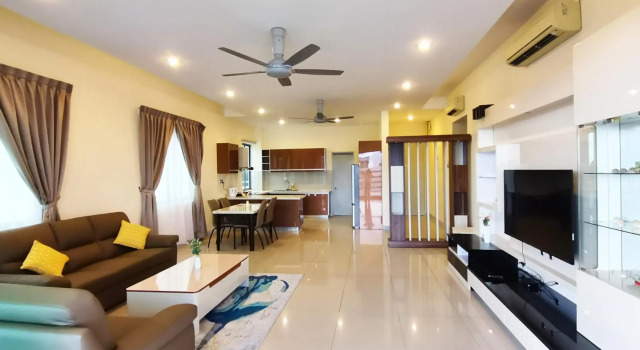 New! Seaview Deluxe Sunrise Suite 2000 sqft Imago Loft B 3 bedrooms above Imago Shopping Mall, Prenota Hotel Kota Kinabalu Sabah