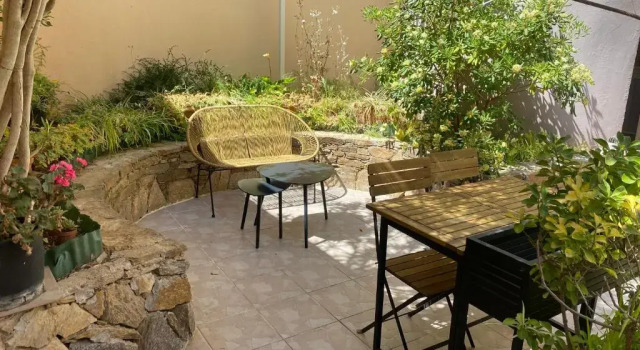 Студия Studio spacieux avec patio en centre ville