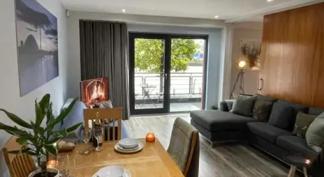 Riverside West End Apartment, Забронировать Апартаменты/квартира Северо-Запад 