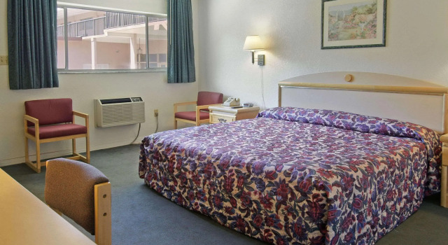 Gainesville Days Inn