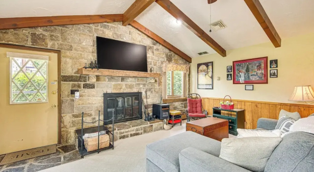 Коттедж 15 Mi to Seven Springs Resort: Somerset Home!