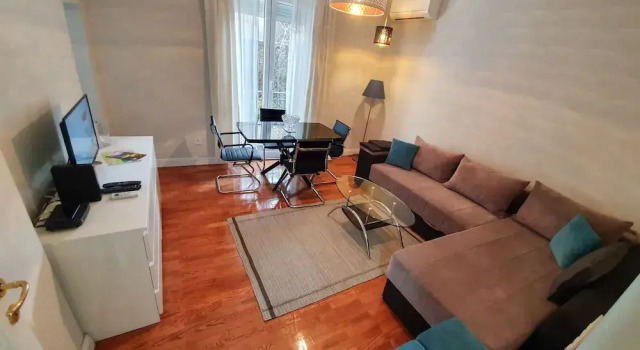 Апартаменты Comfort Srecko Centar Apartment