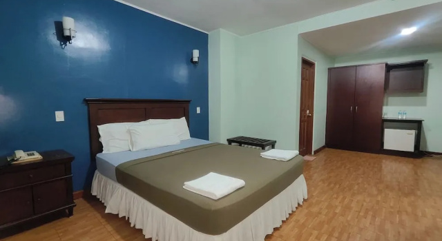 Двухместный номер Standard Oftana Suites Cebu near Oakridge