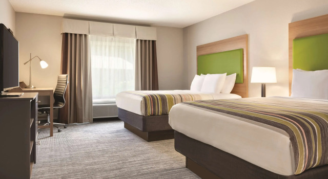 Country Inn & Suites by Radisson, Greensboro, NC, Забронировать Отель Гринсборо Северная Каролина, рядом с Торговый центр Four Seasons