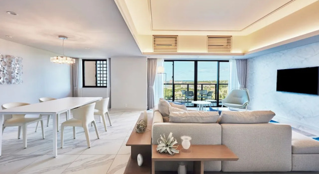 Люкс Deluxe с 2 комнатами с красивым видом из окна Hotel Shigira Mirage Beach Front