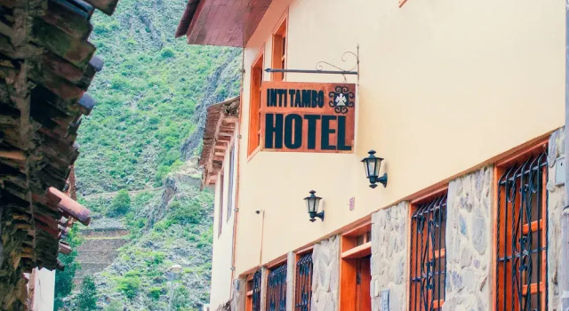 Hotel With Mountain Views With two Terraces, Prenota Hotel Ollantaytambo 