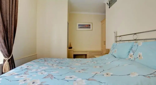 Lovely Apartment Right on the sea in Saundersfoot, With Beautiful Window bay, Забронировать Апартаменты/квартира Сондерсфут 