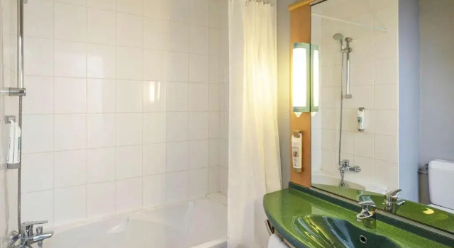 Номер Standard ibis Chartres Ouest Luce