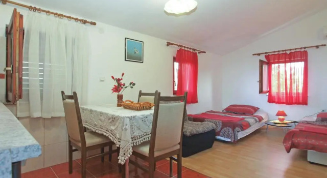 Apartment 1665