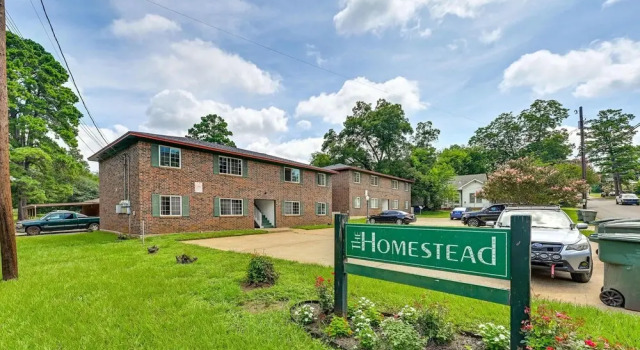 The Homestead Luxury Cozy 2BR Apartment in Nacogdoches Near SFA University and Downtown Pet Friendly Business Ready Extended Stays Welcome with Self Check In High Speed WiFi Full Kitchen In Unit Laundry Private Parking and Quiet Comfort, Reserva ahora Apartamento Nacogdoches Texas