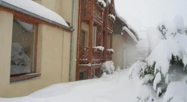 Villa Elena, Rezerwuj Willa Hotele w Košický kraj z parkingiem, Parking
