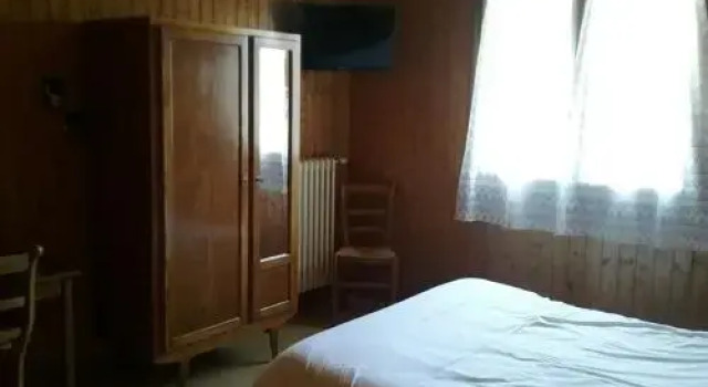 Hotel Restaurant Les Rosieres, Забронировать Отель Маниго Лыжный курорт на озере Анси