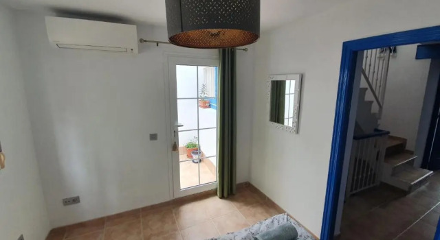 Private townhouse with roof terrace close to the beach, Забронировать Апартаменты/квартира Эсте Малага
