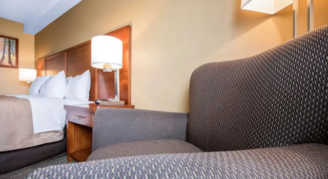 Двухместный люкс Comfort Inn & Suites