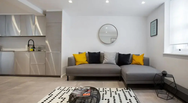 3Bdr House With Patio By The Residences, Забронировать Апартаменты/квартира Апартаменты Лондона, рядом с EMI House, Апартаменты/квартира