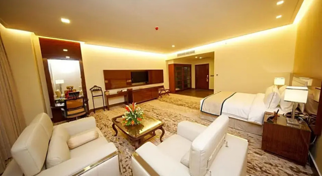 Двухместный номер Standard Royal Swiss Lahore