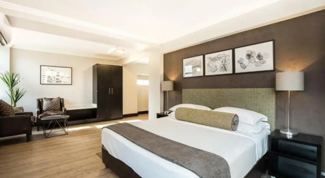 Двухместный номер Standard с частичным видом на море Belaire Suites Hotel