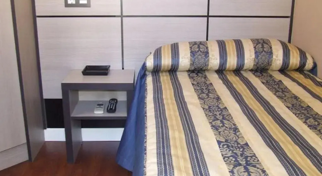 Номер Standard с видом на город Hostal Larios