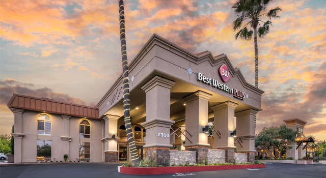 Best Western Plus Hilltop Inn