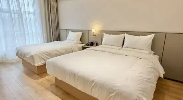 Люкс Deluxe Pero Hotel (Zhangjiakou Guyuan People's Park)