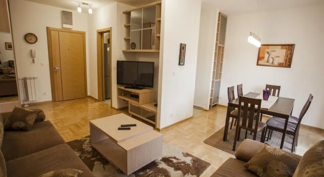Apartments Skender, Забронировать Апартаменты/квартира Стари град Белград, рядом с Кафедральный собор в Белграде