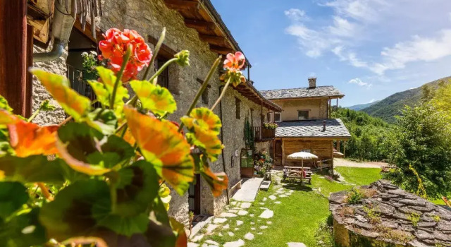 Camera doppia Standard con balcone Locanda del Silenzio