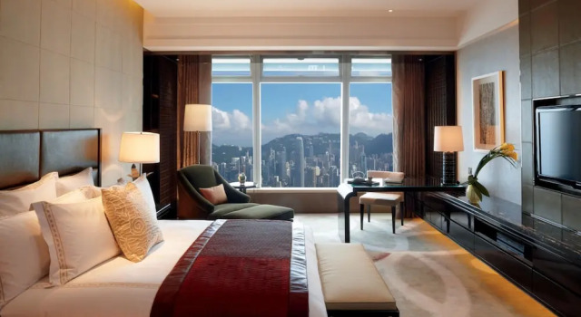 Двухместный номер Deluxe с видом на гавань Виктория The Ritz-Carlton, Hong Kong