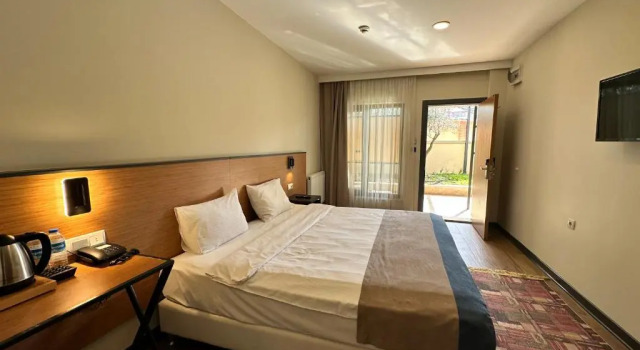 Standardowy dwuosobowy pokój z widokiem na ogród N'Ala Otel