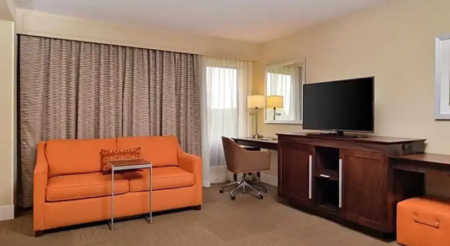 Студия Hampton Inn South Hill