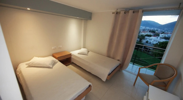 Трёхместный номер Standard с балконом Thomas Beach Hotel