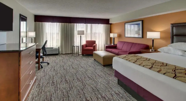 Номер Superior Drury Inn & Suites Bowling Green