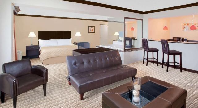 Двухместный люкс Wyndham Garden Schaumburg Chicago Northwest