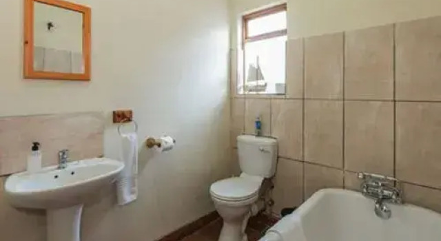 Whale Coast Lodge, Забронировать Отель Отели Херманус 3 звезды, рядом с Mediclinic Hermanus, 3*