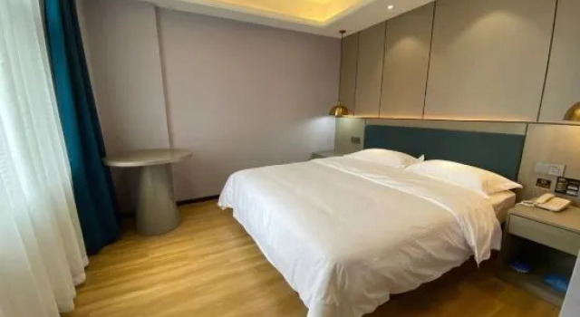 Люкс Business TRUE GO Hotel X (Beijing Chaoyang High-Speed Railway Station  Yaojiayuan Subway Station)