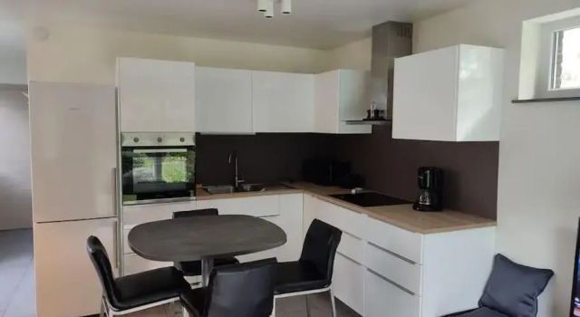 Appartement dans un superbe quartier résidentiel, Забронировать Апартаменты/квартира Але провинция Намюр