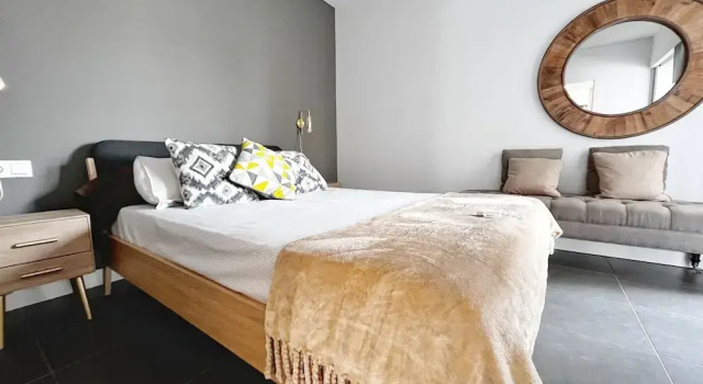 Апартаменты Apartment - Sleeps 4 - Parking - Beach Close