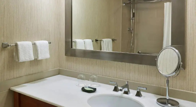 Номер Standard The Westin Chicago Northwest