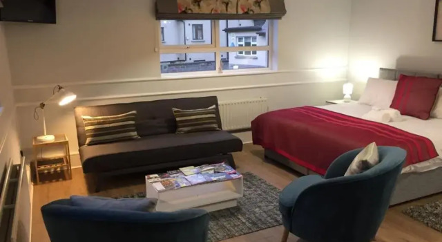 Hugh Oneill Ambassador Suite, 预订 酒店 邓甘嫩 泰隆
