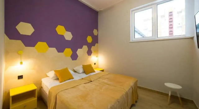 Номер Standard HOTEL Bee Station