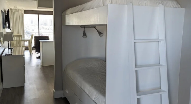 Номер Economy Harbor Inn