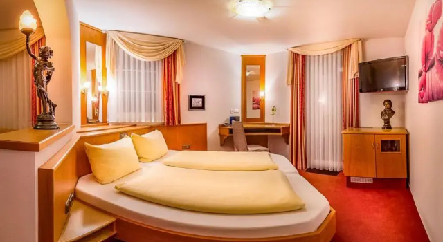 Двухместный номер Standard с балконом Hotel Kalenborner Höhe