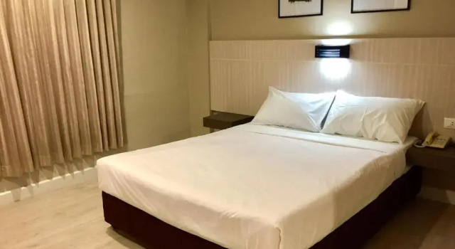 Двухместный номер Superior Srivichai Hotel