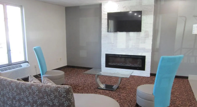 Baymont Inn & Suites Grand Rapids Near Downtown, Varaa Hotelli Grand Rapids Michigan