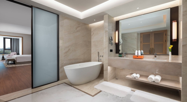 Люкс c 1 комнатой с видом на озеро Crowne Plaza Xiangyang Fuchun Lakeside
