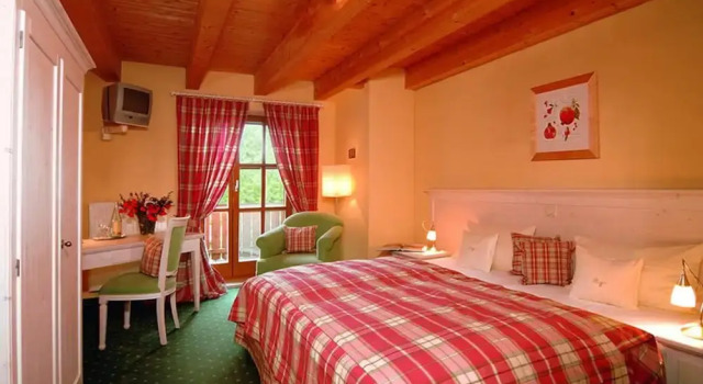 Gasthaus Beckerwirt, Buchen Sie Hotel Riedenburg 