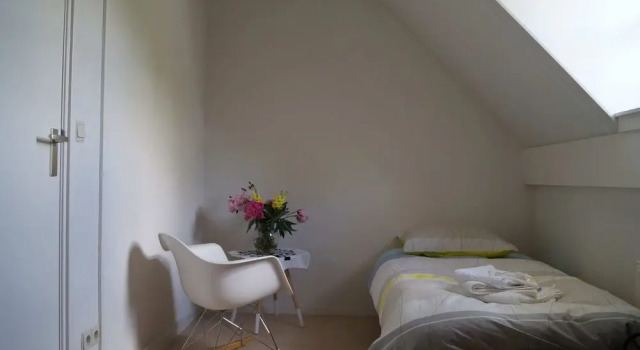 Luxurious, Detached Holiday Home Right by the Water, Rezervasyon Otel Steenbergen otoparklı oteller, Otopark