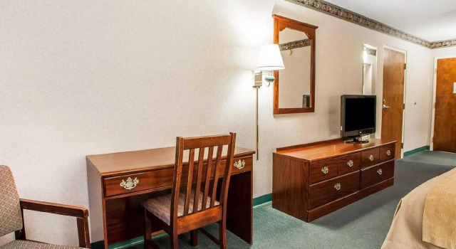 Двухместный номер Standard Quality Inn Midway